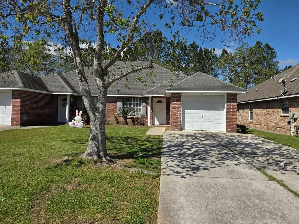 149-155 Remmy Court, Mandeville, LA 70448 - #1