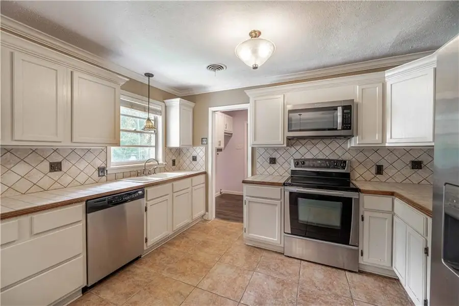 201 Hembling Drive, Pineville, LA 71360 - #3