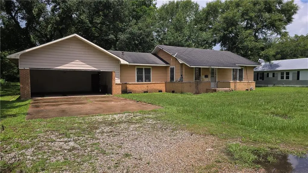 221 College Road, Eunice, LA 70535 - #1