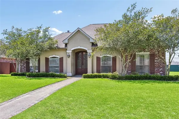 205 Riverwood Drive, St Rose, LA 70087