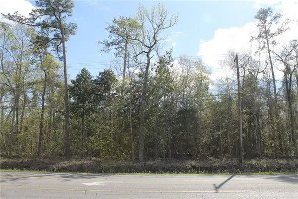 Florida Street, Mandeville, LA 70448