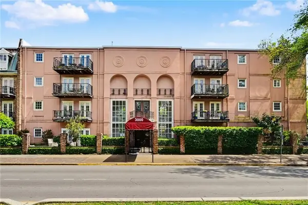 3000 St Charles Avenue #105, New Orleans, LA 70115