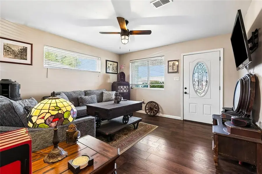 2404 Gallant Drive, Chalmette, LA 70043 - #2