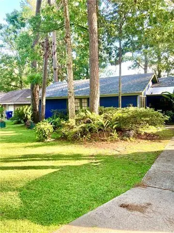 274 Oakwood Drive, Mandeville, LA 70448