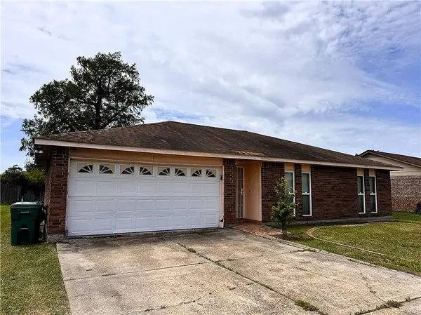 2476 Paige Janette Drive, Harvey, LA 70058