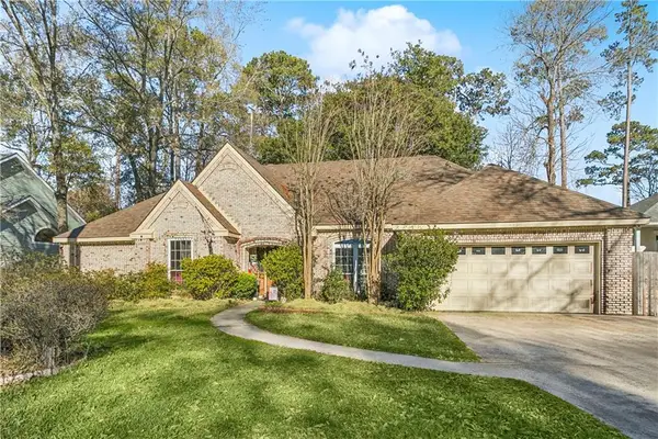 255 S Lotus Drive, Mandeville, LA 70471