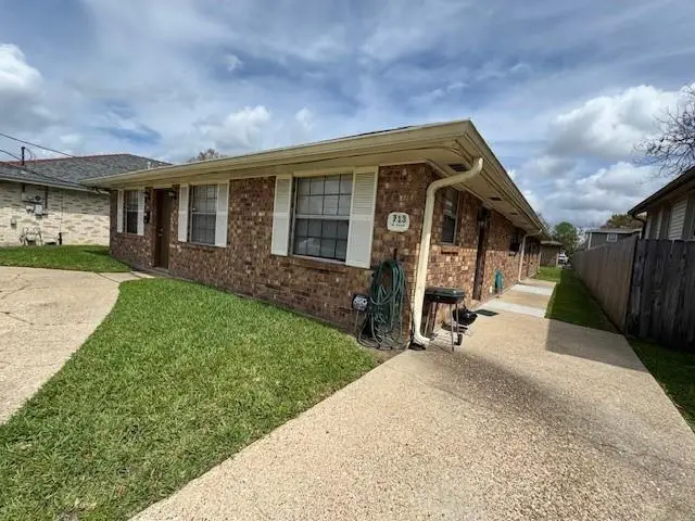 713-715 Kent Avenue, Metairie, LA 70001 - #1