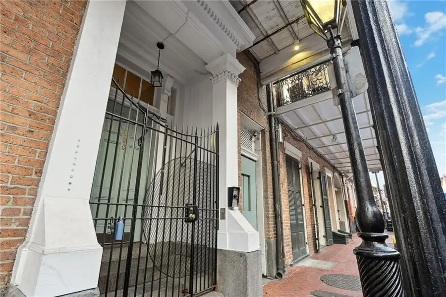 835 St Louis Street #A, New Orleans, LA 70112 - #2