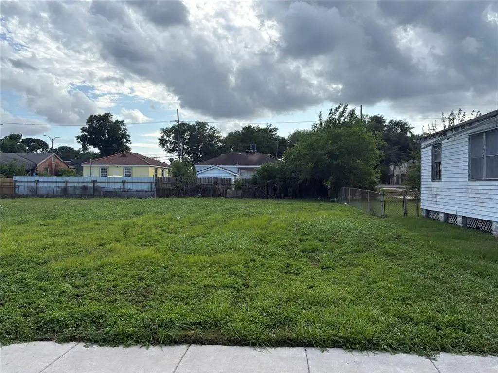 7754 Alabama Street, New Orleans, LA 70126 - #1