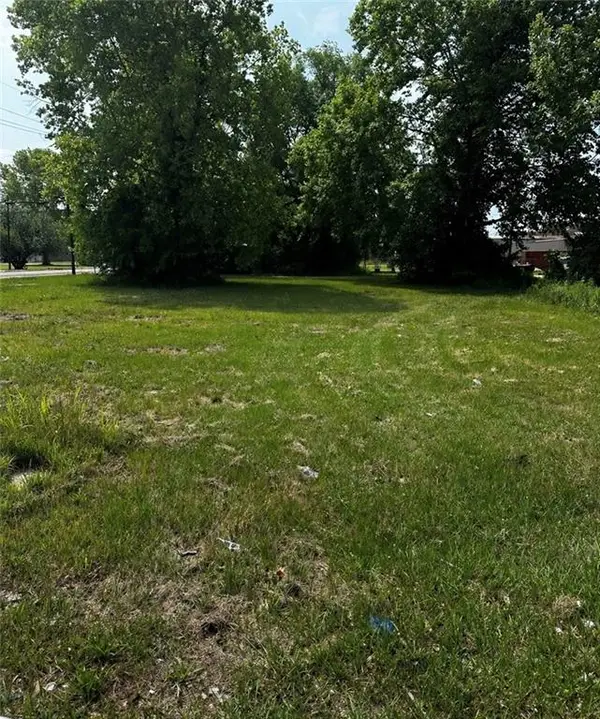 E 4th Street, Bogalusa, LA 70427