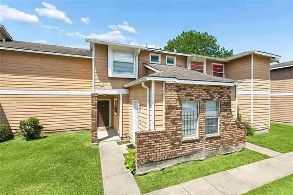 2425 Oxford Place #136, Gretna, LA 70056