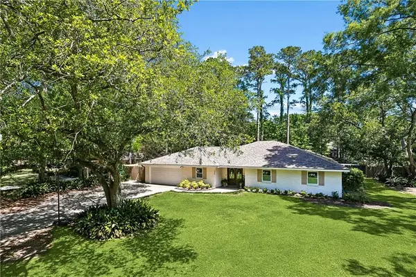 345 Jasmine Drive, Mandeville, LA 70471
