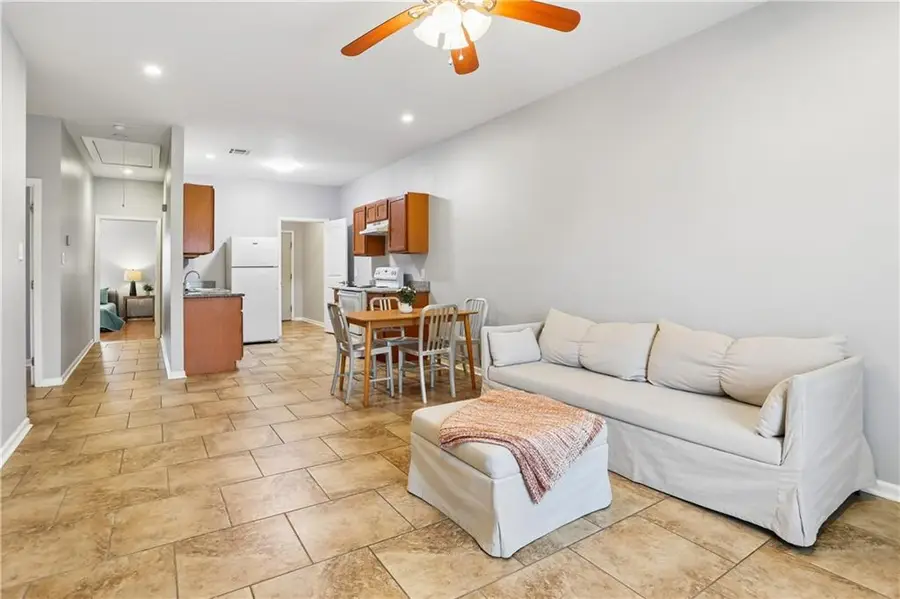 2472 74 Vienna Street, New Orleans, LA 70122 - #3