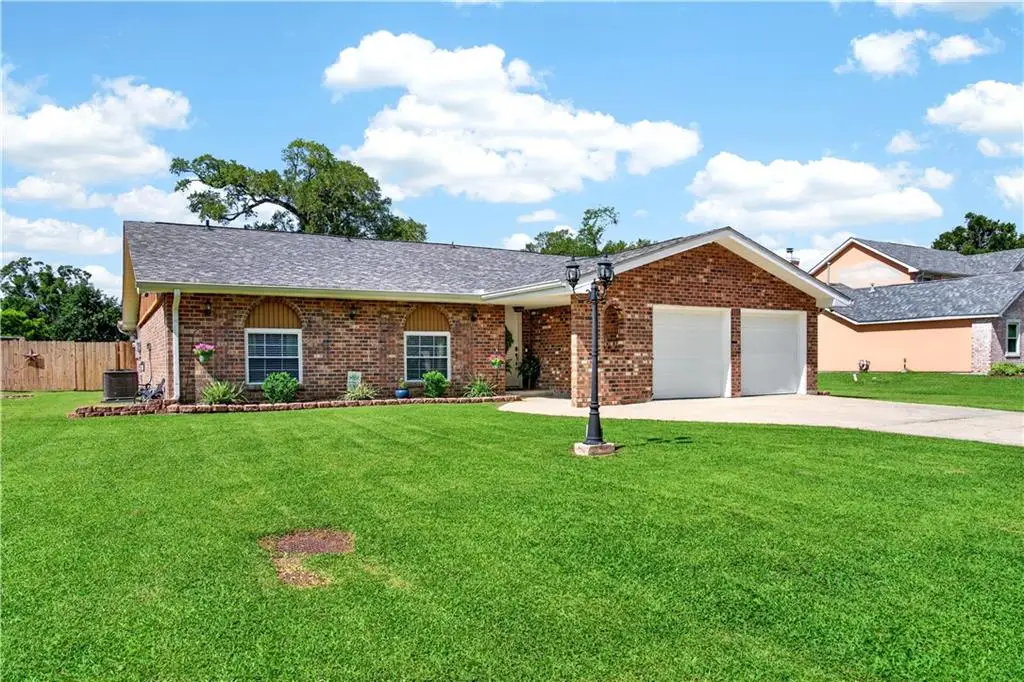 10149 N Kelly Lane, Westwego, LA 70094 - #1
