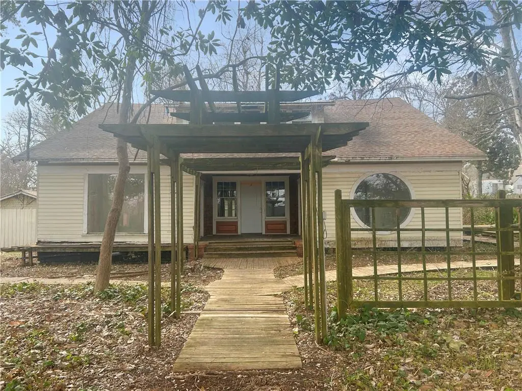 1036 Washington Street, Natchitoches, LA 71457 - #1