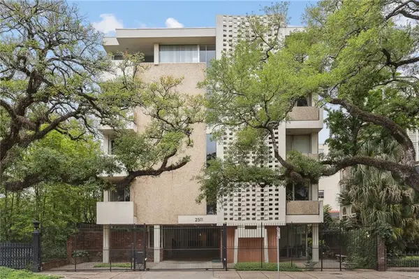 2511 St Charles Avenue #302, New Orleans, LA 70130