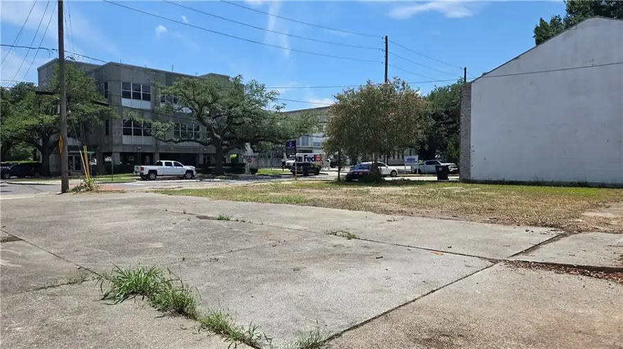 2120 Packenham Drive, Chalmette, LA 70092 - #2