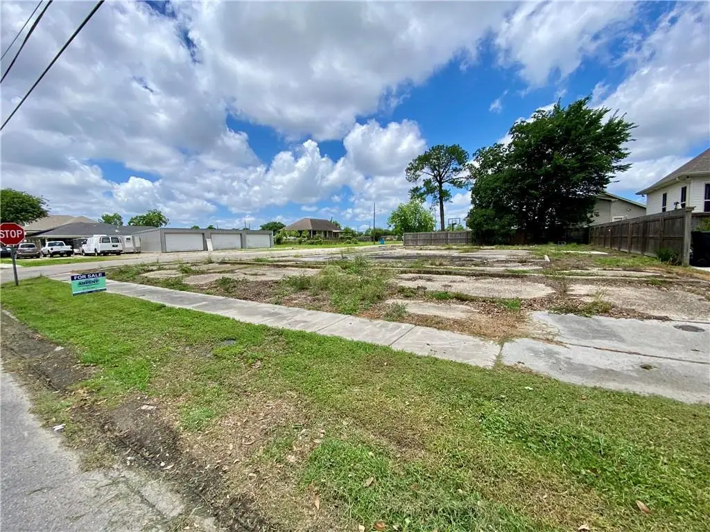 1900 Mehle Street, Arabi, LA 70032 - #1