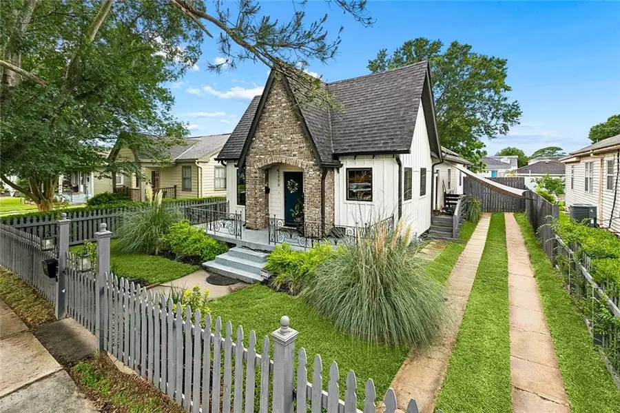 3696 Piedmont Drive, New Orleans, LA 70122 - #2