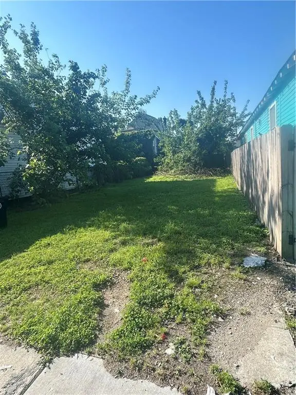 1656 N Claiborne Street, New Orleans, LA 70116