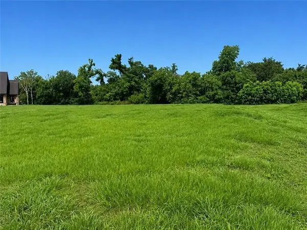 338 Leona Drive, Raceland, LA 70394