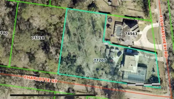 Charlotte Street, Lacombe, LA 70445