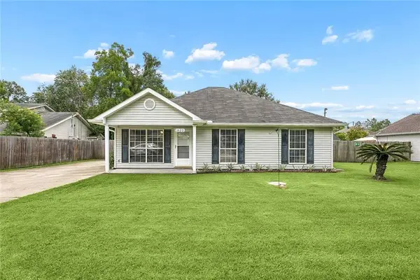 1622 Penrose Street, Mandeville, LA 70448