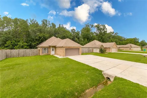 18089 Bass Lake Trail, Ponchatoula, LA 70454
