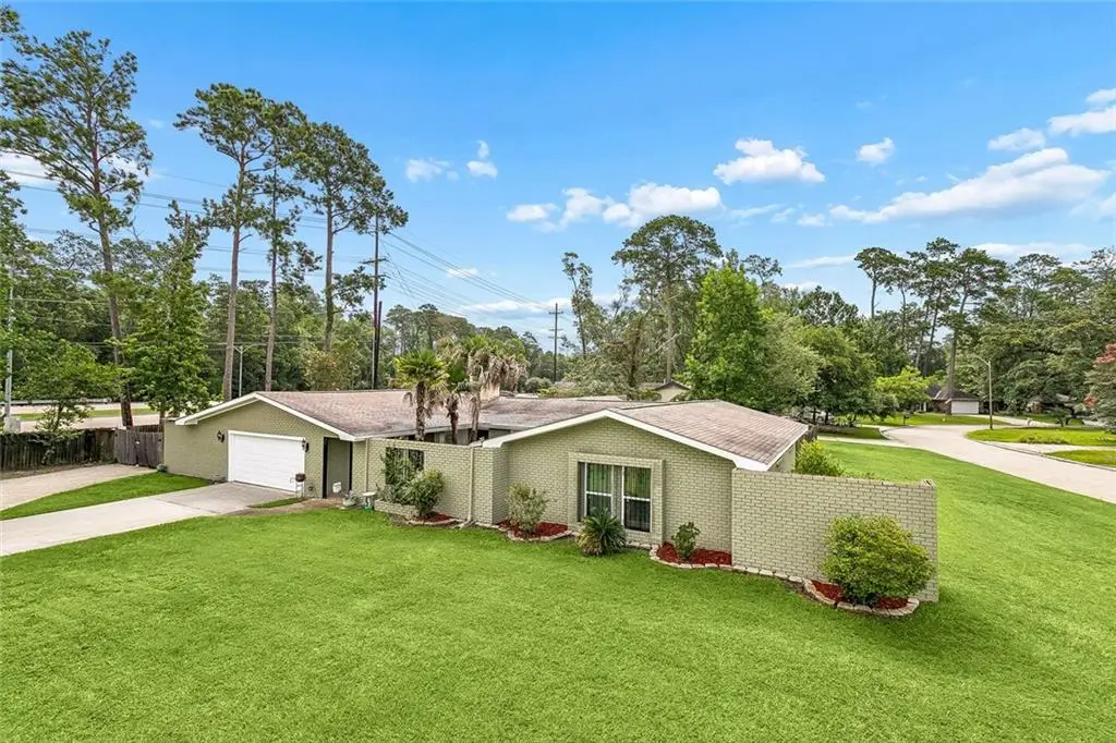 697 Cambronne Street, Mandeville, LA 70448 - #1