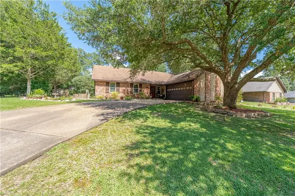 174 Spring Creek Drive, Pineville, LA 71360