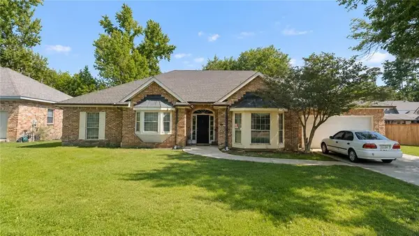 4 Cristal Court, Mandeville, LA 70448