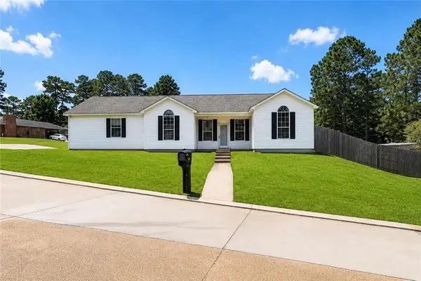 4706 Whispering Pines Loop, Pineville, LA 71360