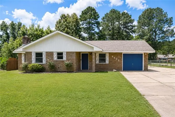 6623 Lost Ridge Drive, Pineville, LA 71360