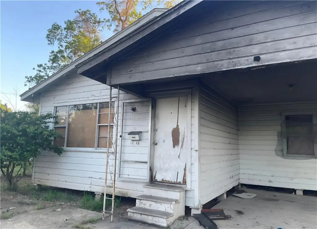 2904 Sixth Street, Alexandria, LA 71302 - #1