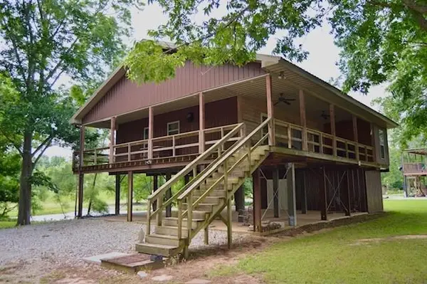 122 Hollywood Boulevard, Marksville, LA 71351