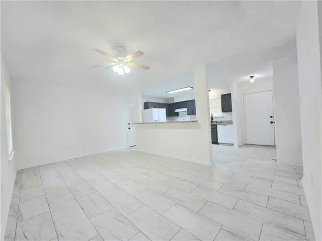 207 S Park Lane, Covington, LA 70433 - #3