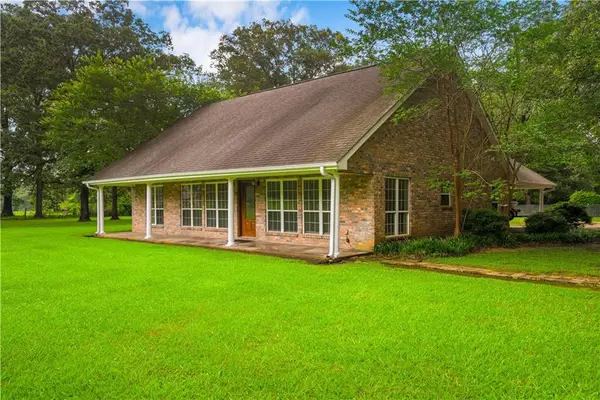 105 Elmus Paul Road, Deville, LA 71328