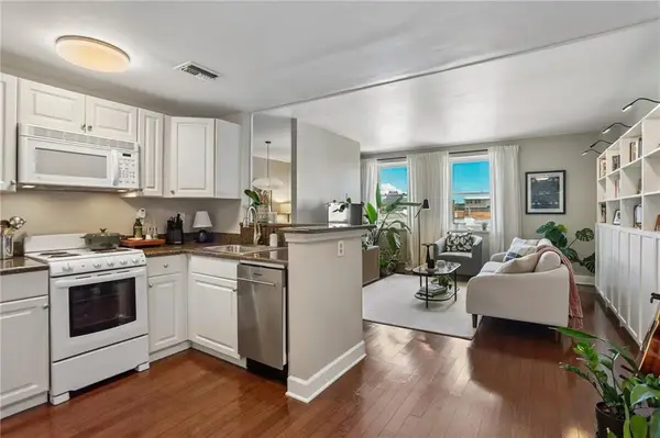 1205 St Charles Avenue #403, New Orleans, LA 70130