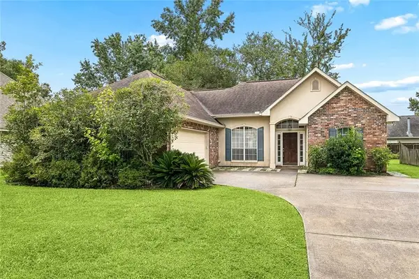 937 Nancy Street, Mandeville, LA 70448