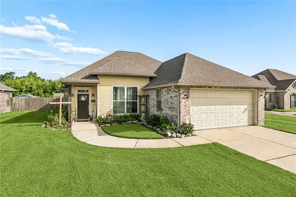 707 Country Cottage Boulevard, Montz, LA 70068