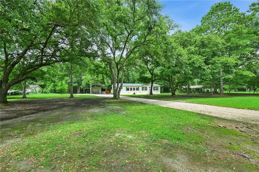 26501 Crown Drive, Ponchatoula, LA 70454 - #2