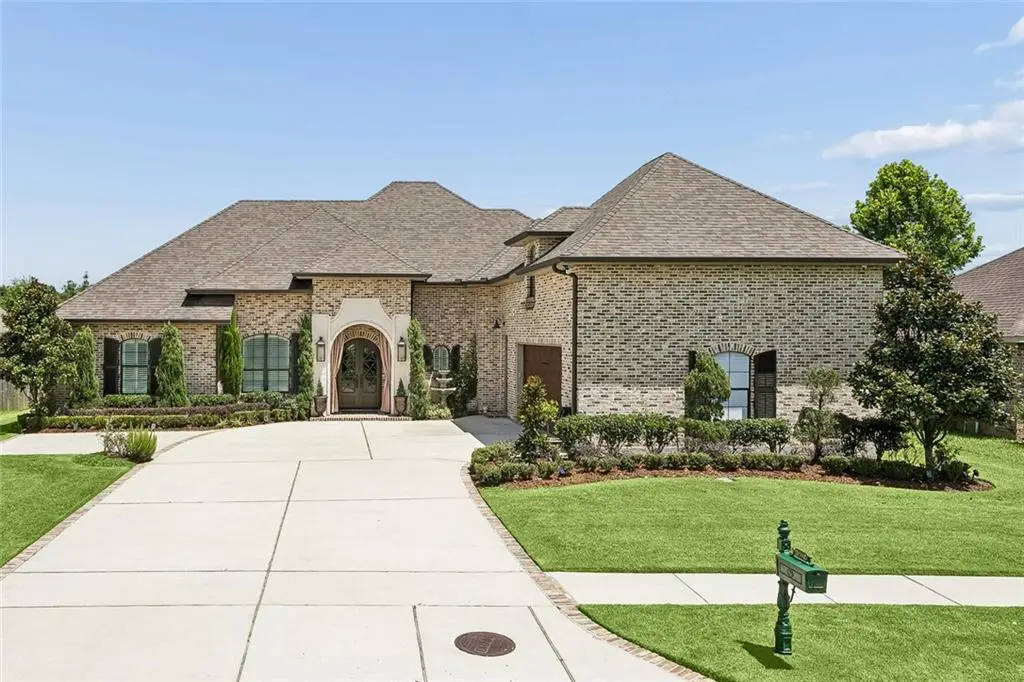307 Lac Iberville Drive, Luling, LA 70070 - #1