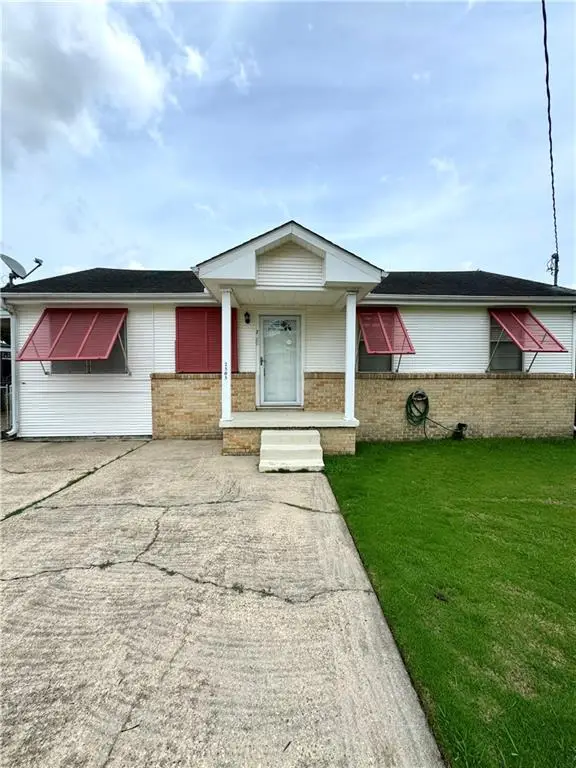 2505 Culotta Street, Chalmette, LA 70043