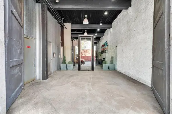 402 Julia Street #302, New Orleans, LA 70130