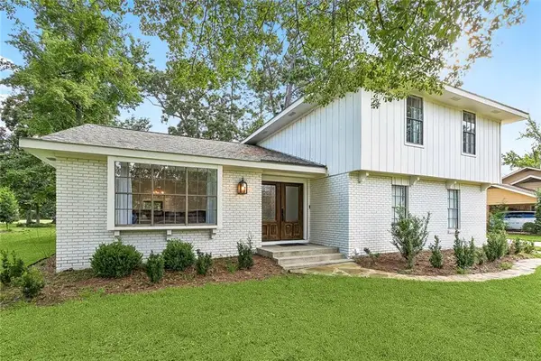 759 Beau Chene Drive, Mandeville, LA 70471