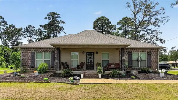 2399 Hickory Hill Road, Pineville, LA 71360