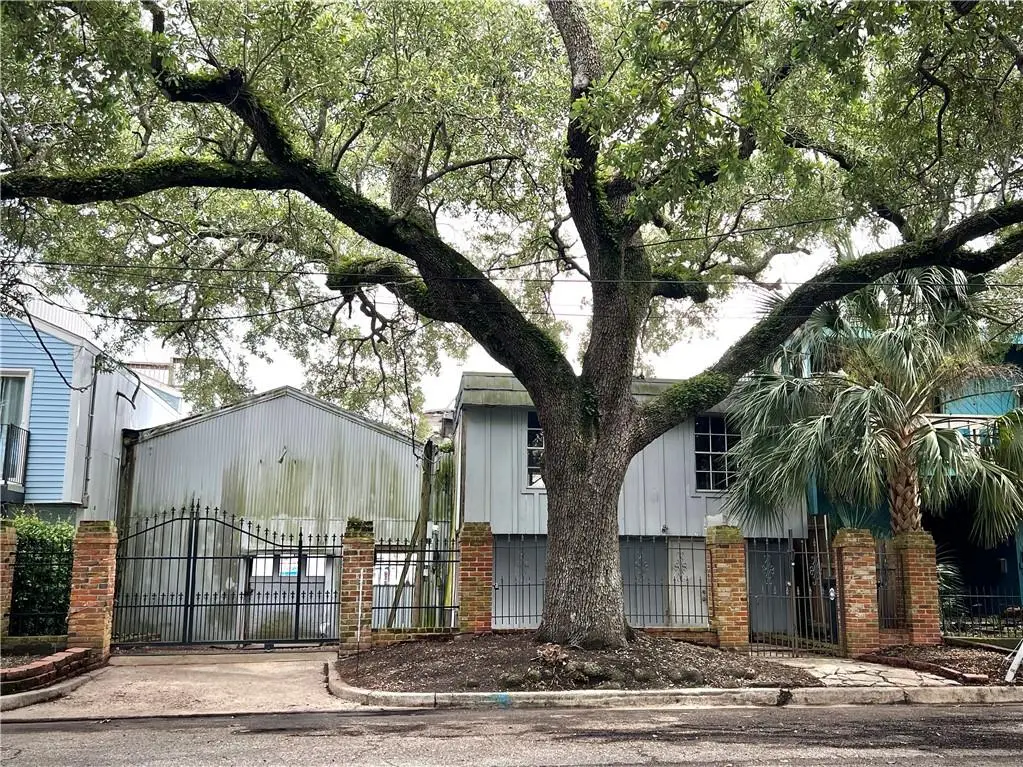 162-166 S Roadway Street, New Orleans, LA 70124 - #1