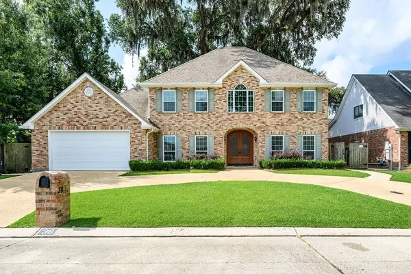 38 Shadows Court, Marrero, LA 70072