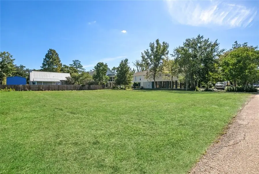 237 West Street, Mandeville, LA 70448 - #3