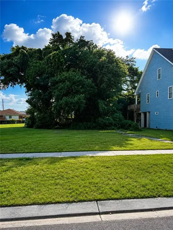 6048 Cameron Boulevard, New Orleans, LA 70112 - #1
